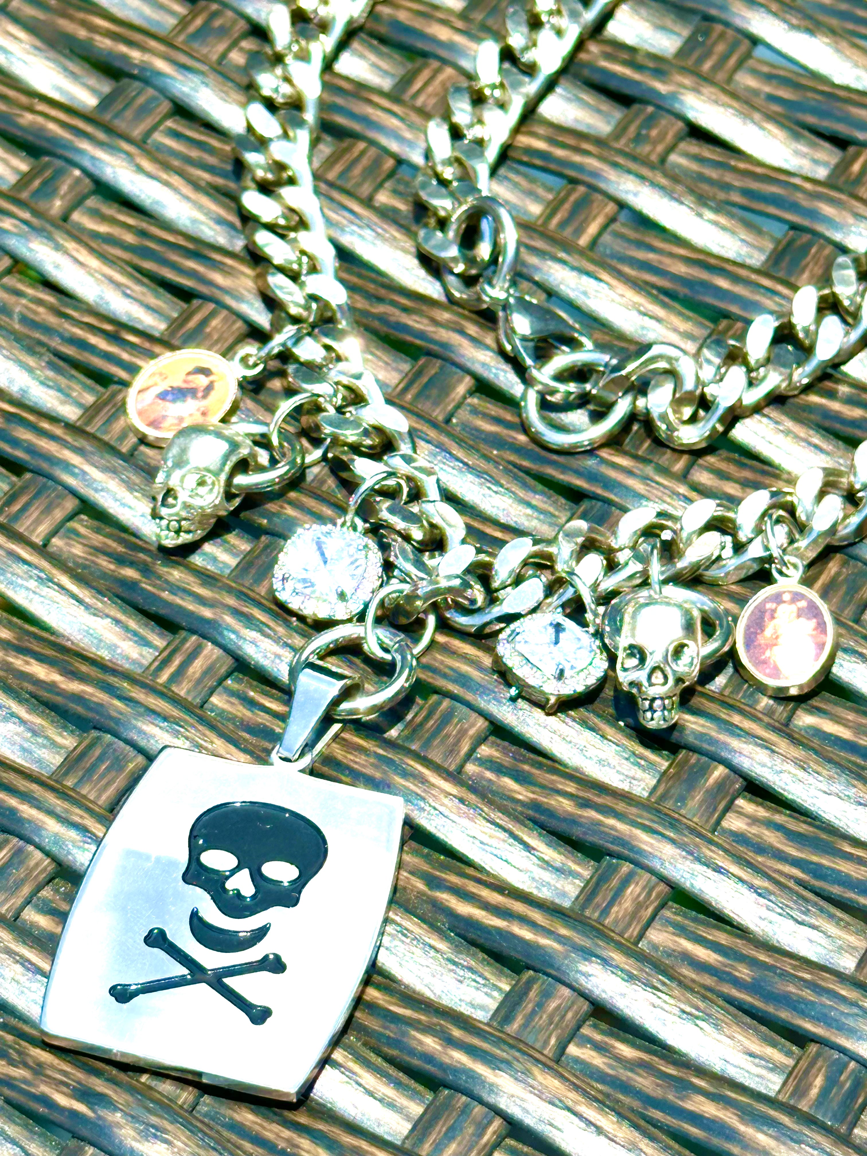 Pirate Bay Chain – PAPIWEAR